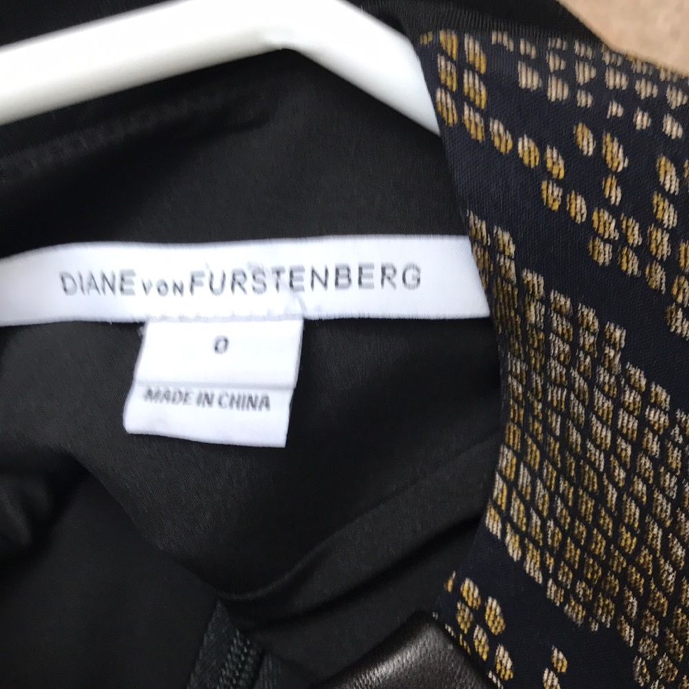 Dvf - Picture 3 of 3